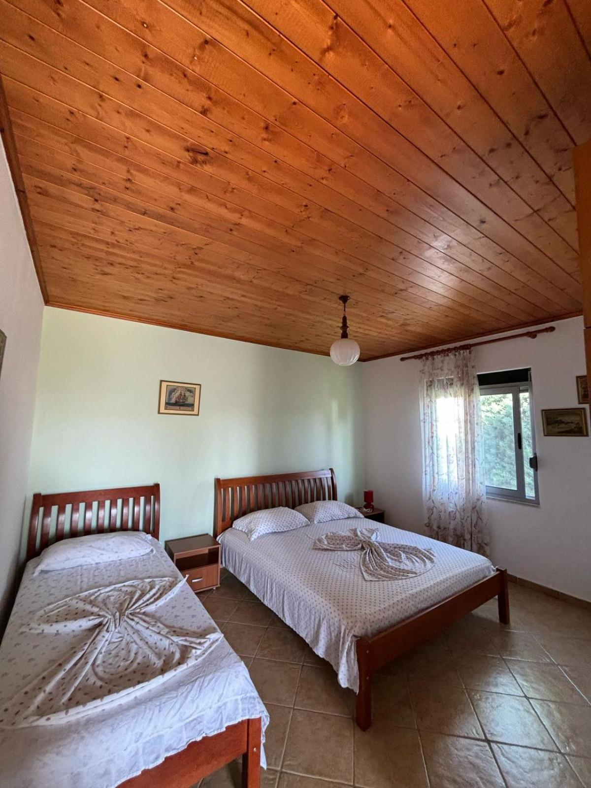 Holiday Home Zenit Ulcinj Exterior photo